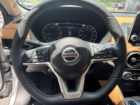 Used 2022 Nissan Sentra SV w/ SV Premium Package FWD image 12
