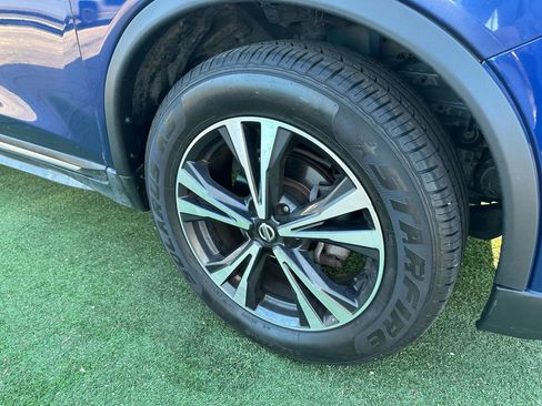 Used 2018 Nissan Rogue SL image 44