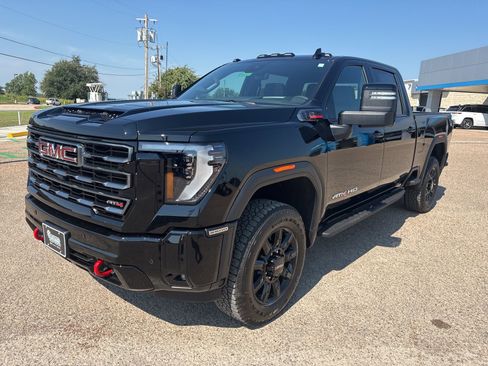 New 2026 GMC Sierra 2500 AT4 w/ AT4 Premium Plus Package image 5