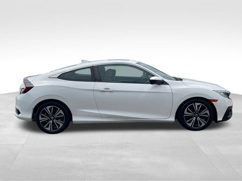 Used 2017 Honda Civic EX-T image 9