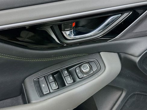 Used 2025 Subaru Outback Onyx Edition image 15