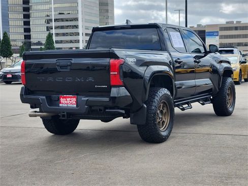 Certified 2025 Toyota Tacoma TRD Sport image 5