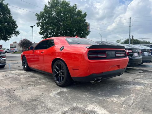 Used 2020 Dodge Challenger GT w/ Plus Package RWD image 4