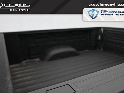 Used 2025 Chevrolet Silverado 2500 LT AWD/4WD image 26