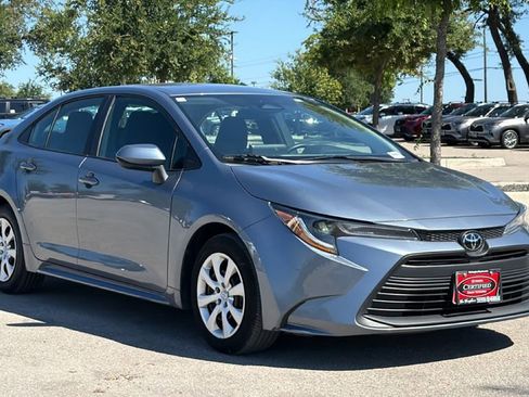 Used 2024 Toyota Corolla LE FWD image 3