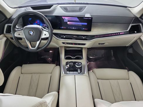 Certified 2024 BMW X7 xDrive40i w/ Executive Package AWD/4WD image 11