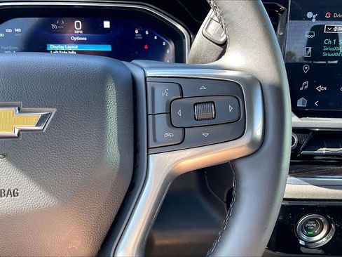 Used 2023 Chevrolet Silverado 1500 LT image 19