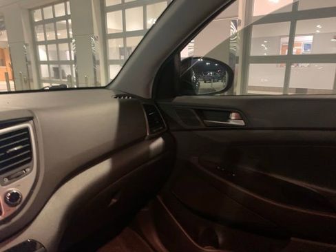 Used 2018 Hyundai Tucson SEL image 14