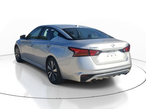 Used 2019 Nissan Altima 2.5 SL image 2