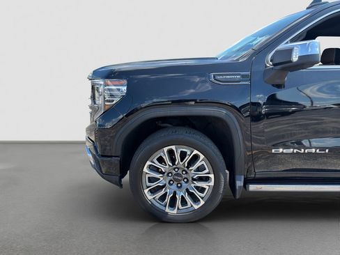 Used 2023 GMC Sierra 1500 Denali Ultimate AWD/4WD image 22