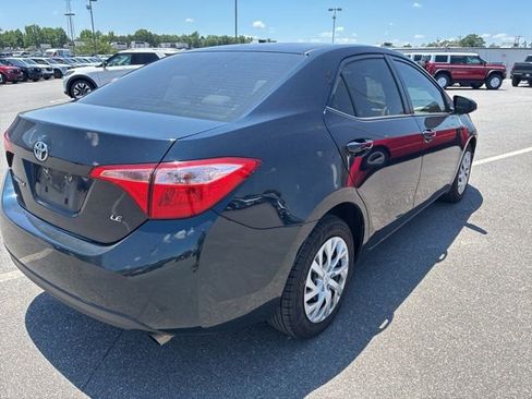 Used 2019 Toyota Corolla LE FWD image 3