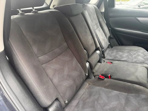 Used 2015 Nissan Rogue S image 21