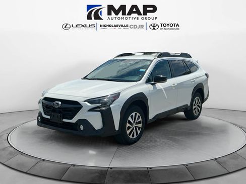 Used 2023 Subaru Outback Premium AWD/4WD image 1