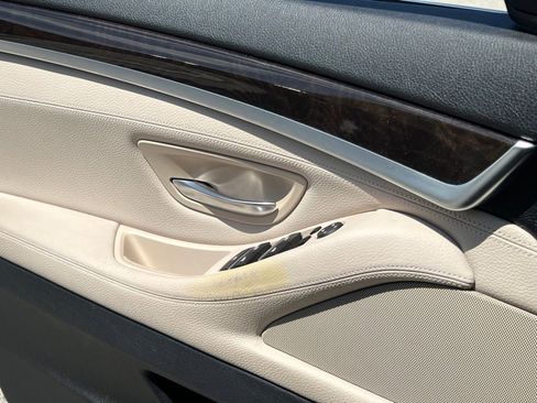 Used 2013 BMW 550i xDrive Sedan AWD/4WD image 16