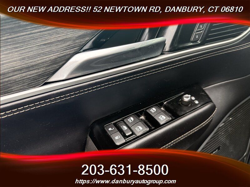 Used 2022 Jeep Wagoneer Series II AWD/4WD image 10