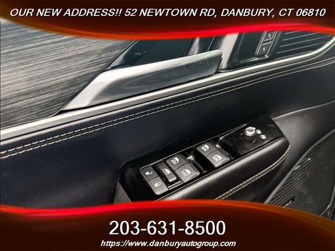 Used 2022 Jeep Wagoneer Series II AWD/4WD image 10