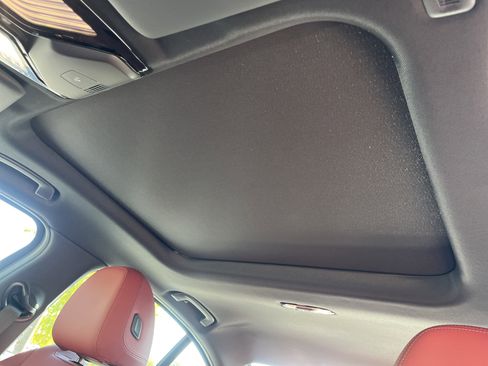 New 2026 BMW 330i Sedan w/ Premium Package image 18