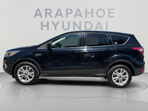 Used 2017 Ford Escape SE AWD/4WD image 2