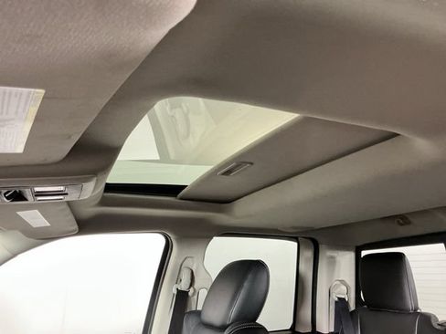 Used 2014 RAM 1500 Laramie w/ Convenience Group AWD/4WD image 24