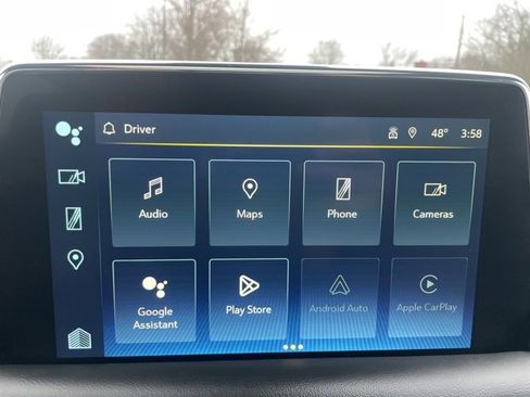 Used 2023 Chevrolet Suburban Z71 image 25