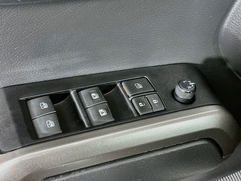 Used 2023 Toyota Tacoma SR5 RWD image 15