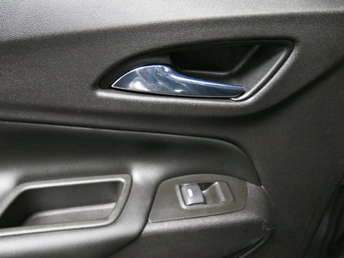 Used 2021 Chevrolet Equinox LT image 21