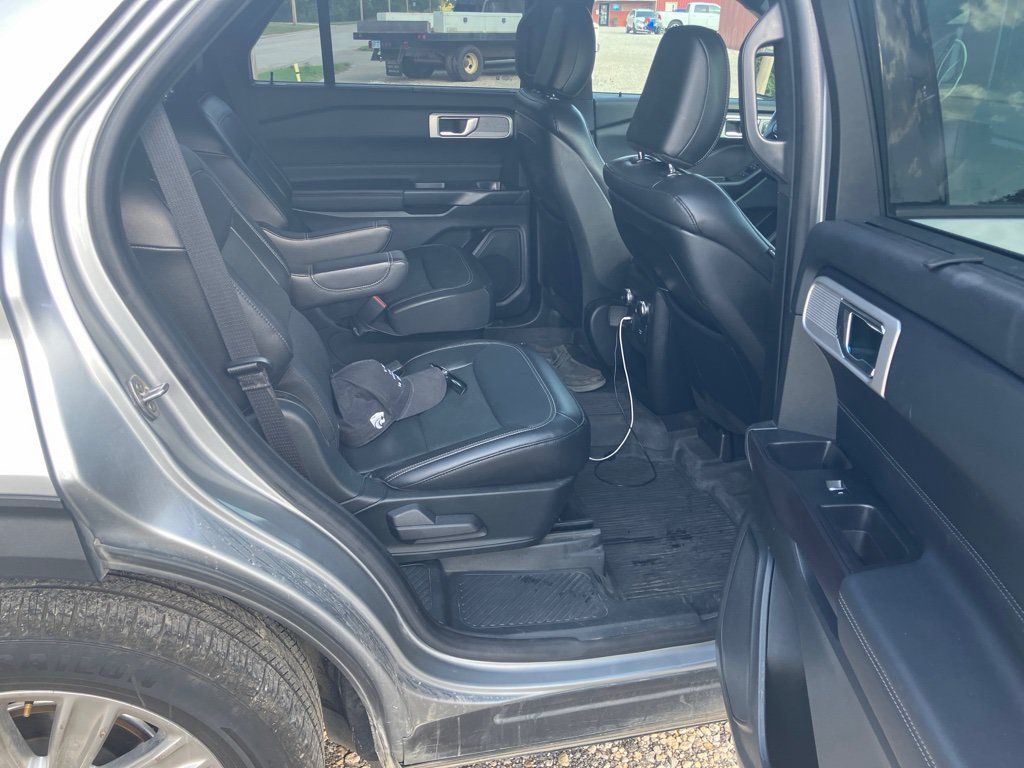 Used 2020 Ford Explorer Limited AWD/4WD image 12