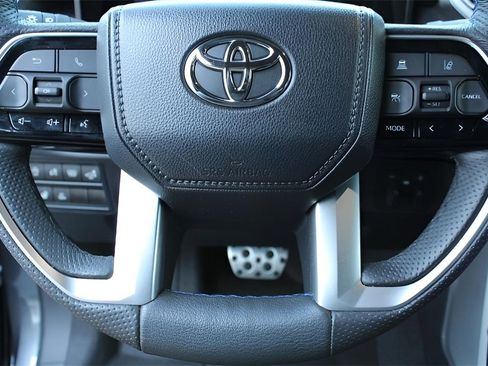Used 2024 Toyota Tundra Platinum image 13