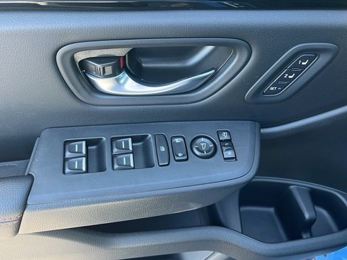 Used 2025 Honda Pilot TrailSport image 16