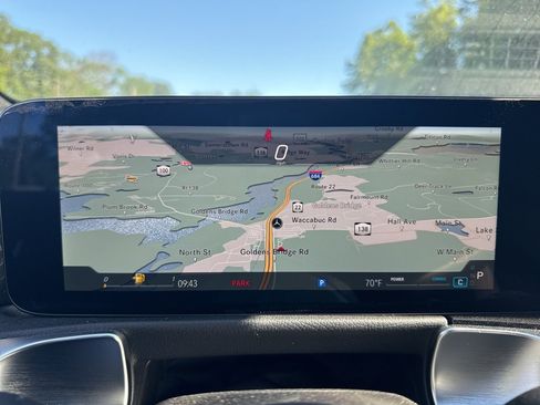 New 2025 Mercedes-Benz GLB 250 4MATIC image 32