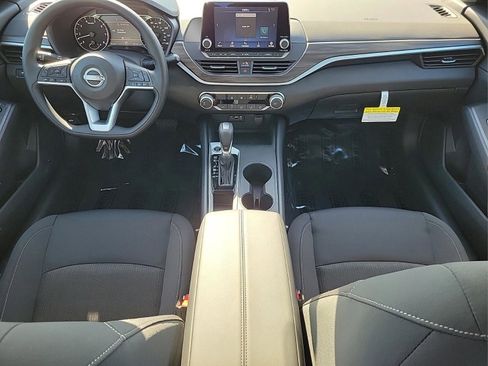 New 2025 Nissan Altima 2.5 SV image 13
