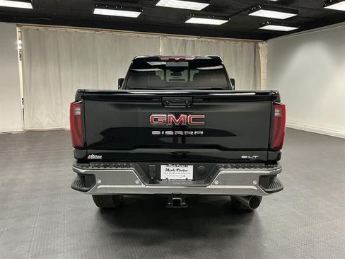 New 2026 GMC Sierra 2500 SLT w/ SLT Premium Package AWD/4WD image 4