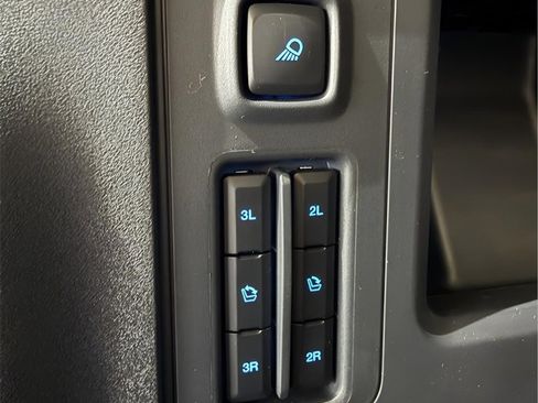 New 2025 Ford Expedition Max Platinum w/ Stealth Appearance Package image 15