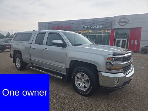 Used 2018 Chevrolet Silverado 1500 LT w/ All Star Edition AWD/4WD image 1