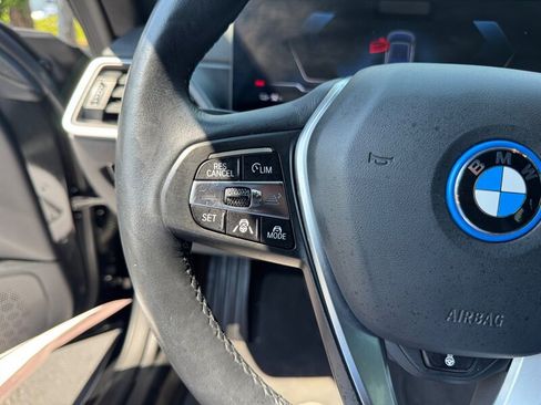 Used 2023 BMW i4 eDrive35 RWD image 15