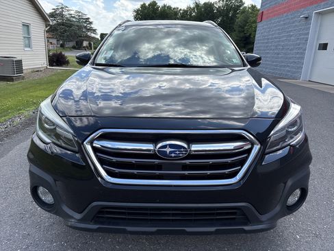 Used 2018 Subaru Outback 3.6R Touring AWD/4WD image 8