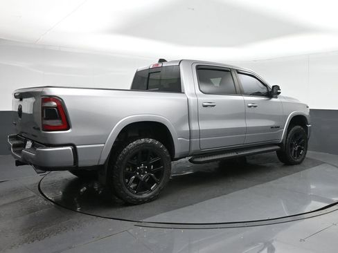 Used 2022 RAM 1500 Laramie AWD/4WD image 7