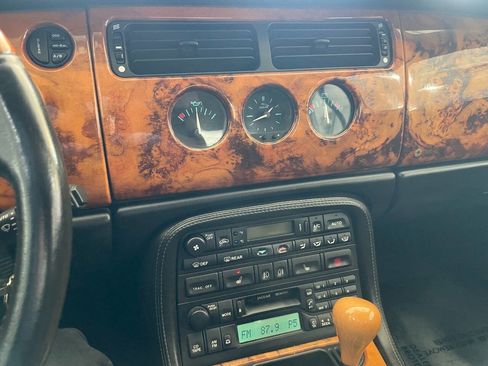 Used 2002 Jaguar XK8 XK8 2dr Convertible image 25