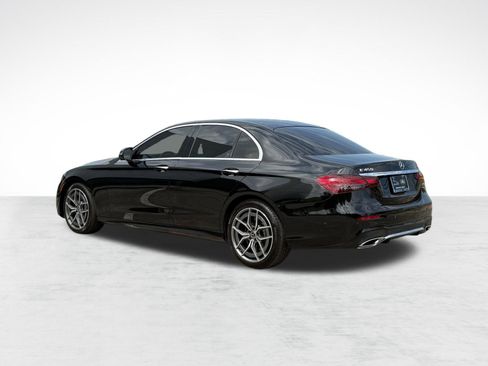 Used 2022 Mercedes-Benz E 450 4MATIC Sedan image 3