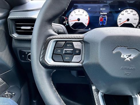 Used 2025 Ford Mustang Coupe RWD image 44