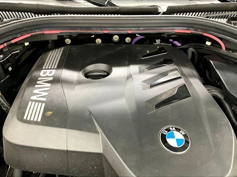 Used 2025 BMW X3 xDrive30i w/ Premium Package image 12