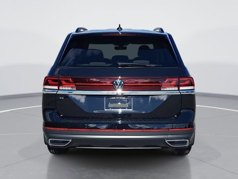 New 2026 Volkswagen Atlas SE image 4