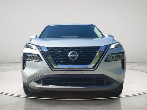 Used 2023 Nissan Rogue SV AWD/4WD image 2
