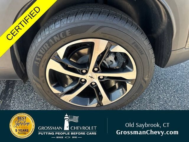 Used 2024 Chevrolet Trax RS w/ Sunroof Package FWD image 29
