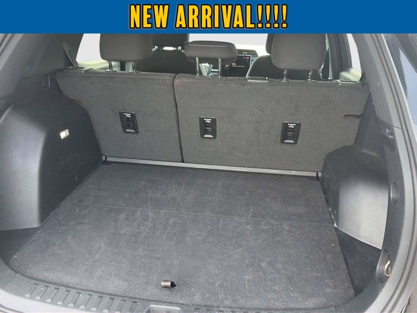 Used 2026 GMC Terrain Elevation AWD/4WD image 9