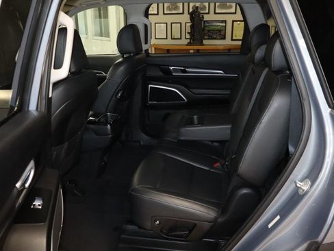 Used 2020 Kia Telluride S w/ S 8 Passenger Seating Package AWD/4WD image 28