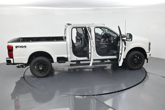 New 2026 Ford F350 Lariat w/ Black Appearance Package AWD/4WD image 50