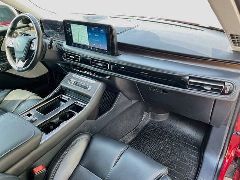 Used 2025 Lincoln Aviator Reserve w/ Equipment Group 201A AWD/4WD image 32