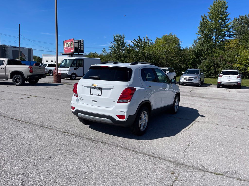Used 2019 Chevrolet Trax LT w/ LT Convenience Package FWD image 5