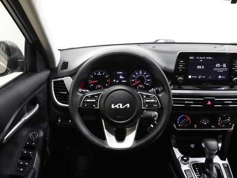 Used 2023 Kia Seltos LX AWD/4WD image 14